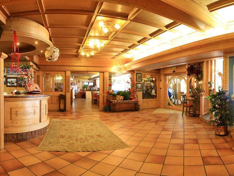 Sporting Hotel Passo del Tonale Εξωτερικό φωτογραφία